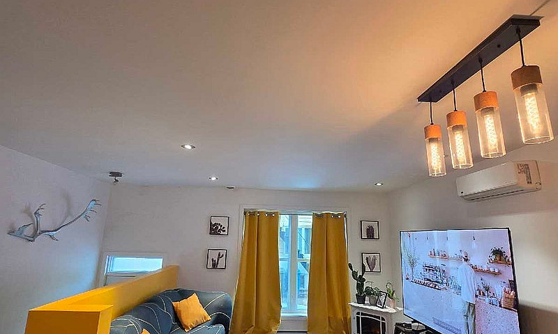 Grand 4 1 /2 À Louer...