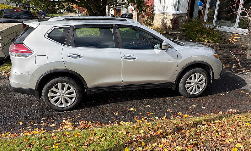 Nissan Rogue 2016 Aw...
