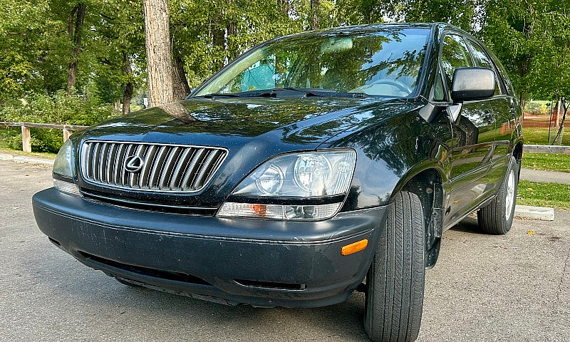 1999 Lexus Rx300...