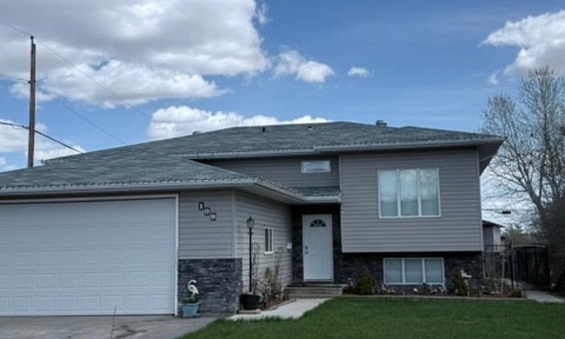 House For Rent / Mai...