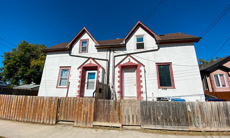 For Rent | Large 3 /...