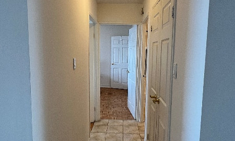 2 Bedroom +Den Condo...