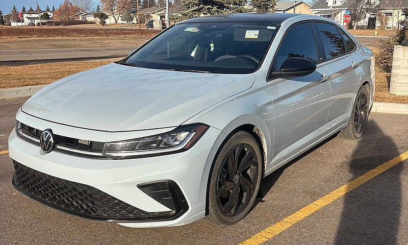 2025 Volkswagen Jett...
