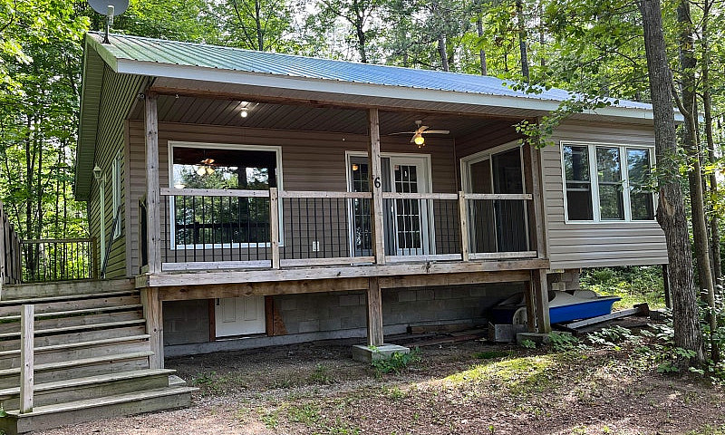 House For Sale, Chap...