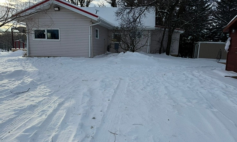  House For Sale To B...