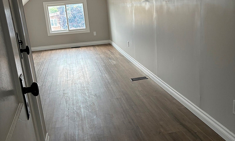 Newly Renovated 5 Be...