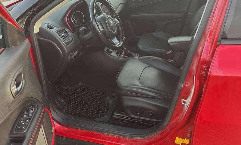 2020 Jeep Compass...