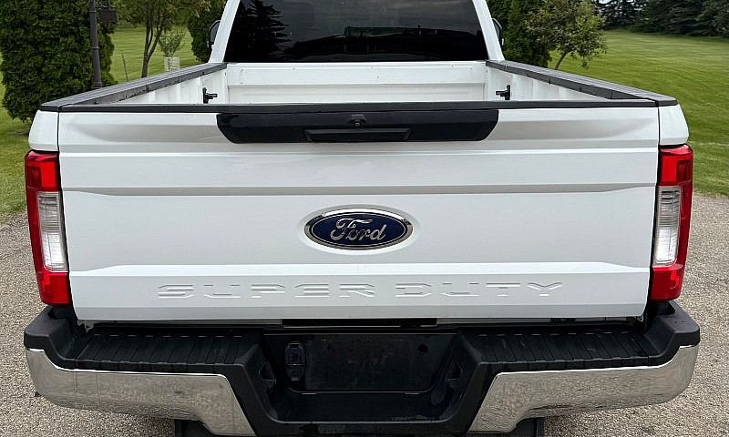 2021 Ford F350 Xlt C...