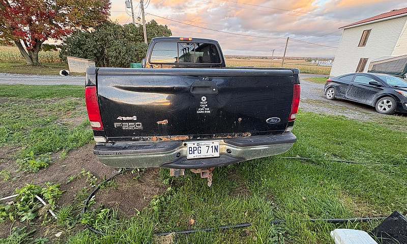 F350 2004 Diesel Lar...