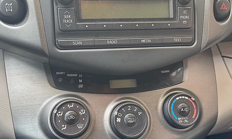 Toyota Rav4 2012...