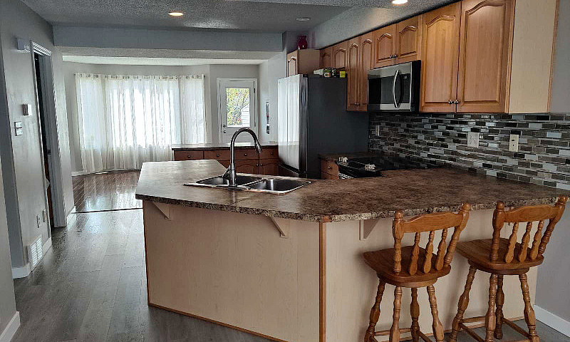 Townhouse/Condo...