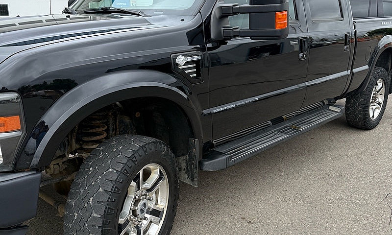 Awesome F350Harley D...