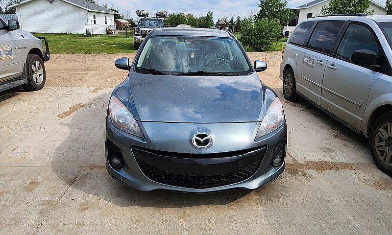 2013 Mazda 3 Sedan...