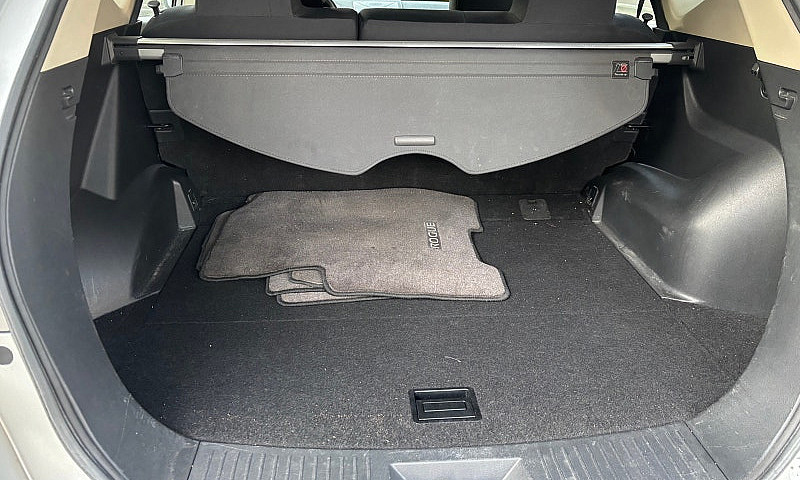 2011 Nissan Rouge Aw...