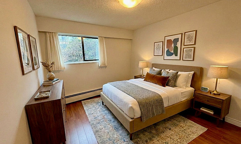 Large One Bed Near M...