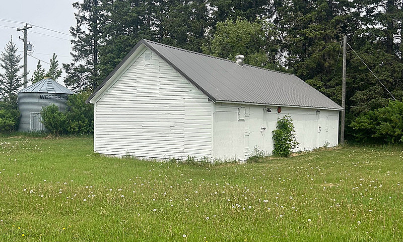 Land For Sale And Ya...