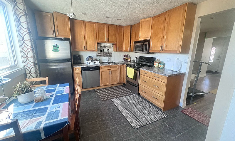 3 Bedroom House In C...