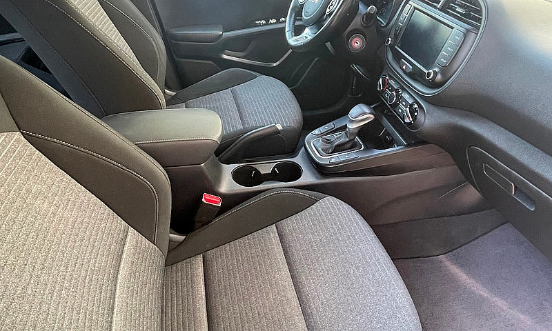 2022 Kia Soul Ex + W...