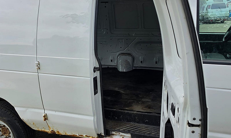 Ford E-350...