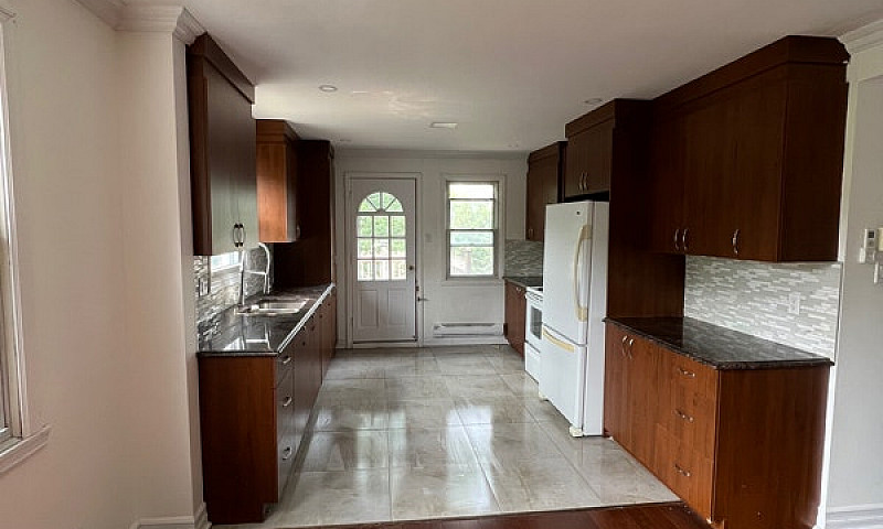 5 1/2 Apartment For ...