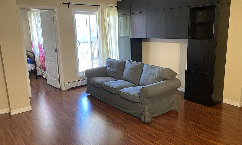 2 Dedroom And 2 Bath...