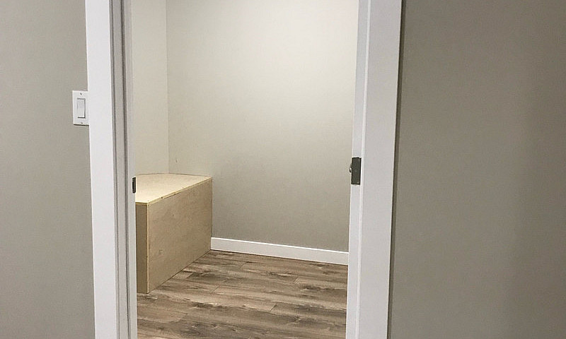 Beautiful Basement S...