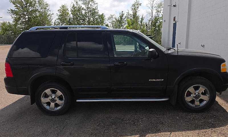 2004 Ford Explorer ...