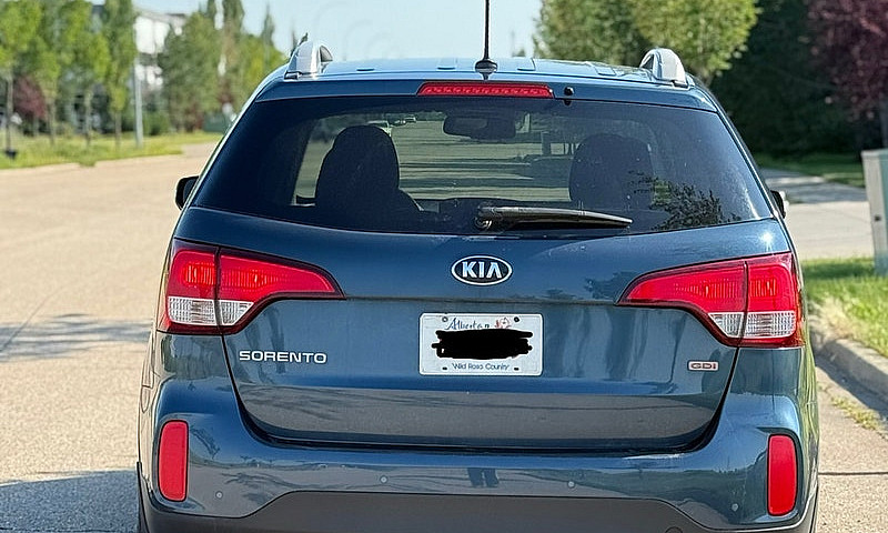 2015 Kia Sorento Awd...