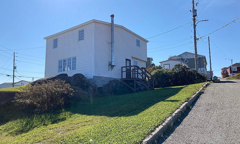 3-Bed 2-Bath Charact...