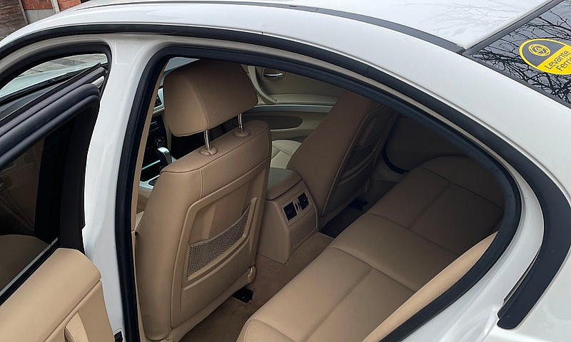 Bmw 328I 2009  Sedan...