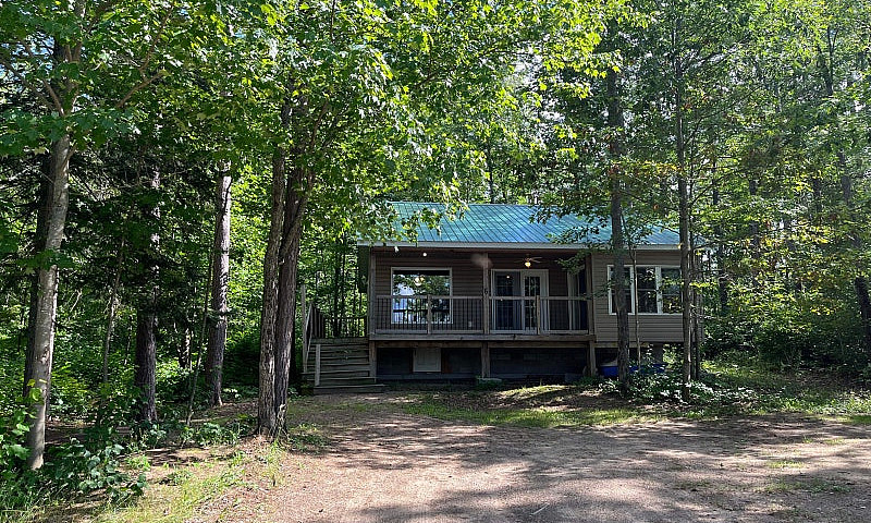 House For Sale, Chap...