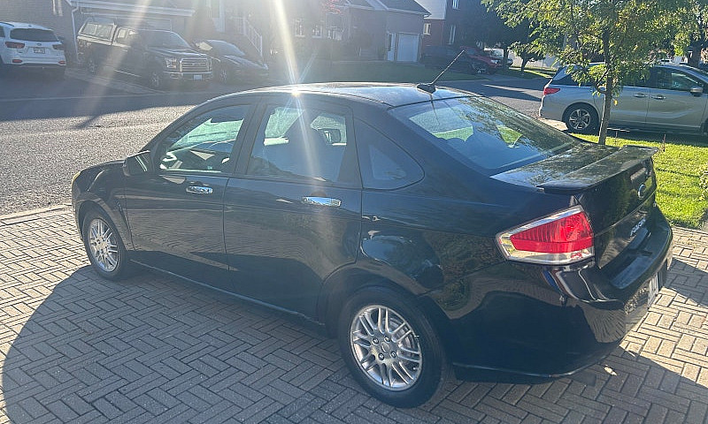 Ford Focus 2011...