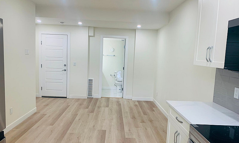 Exclusive Spacious 1...