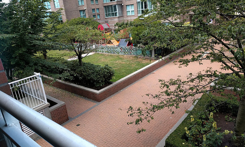 $4,500 / 3Br - 1300F...
