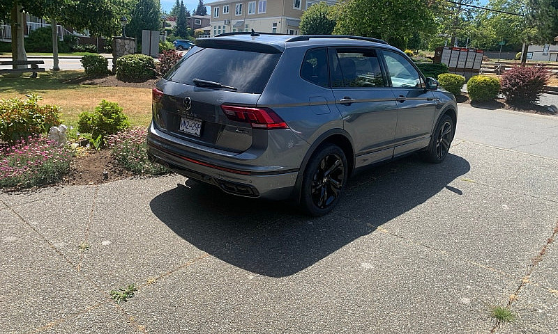 Tiquan Suv...