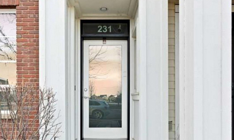 3Bed 2Bath Town Hous...
