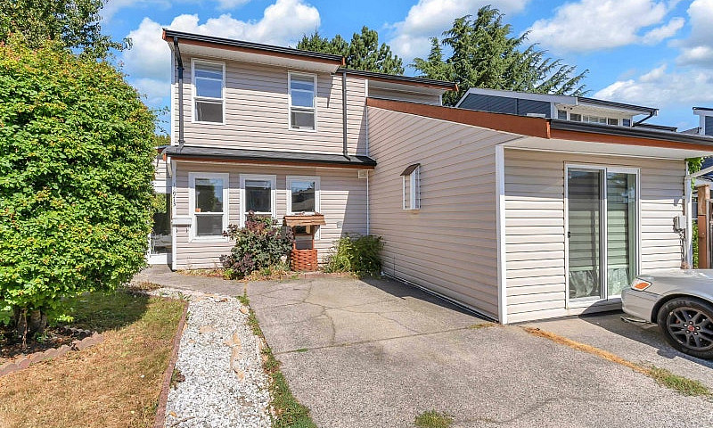 4 Beds 2.5 Baths Hou...