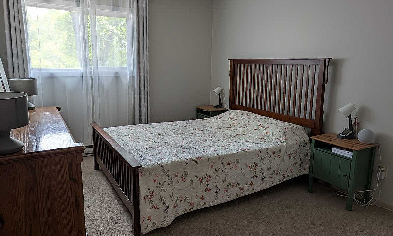 2 Bed, 1.5 Bath Subl...