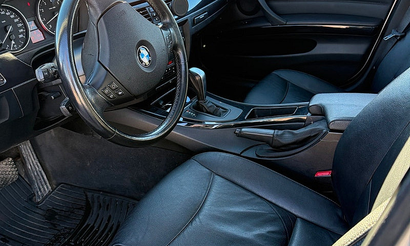 2011 Bmw 3 Series 4D...