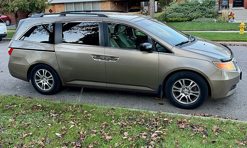 Honda Oddysey 2011...