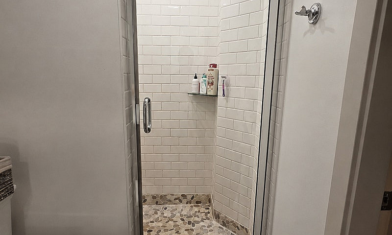 Lakefront 1-Bedroom ...
