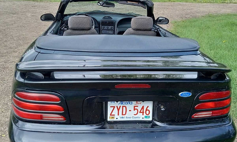 1994 Ford Mustang Gt...