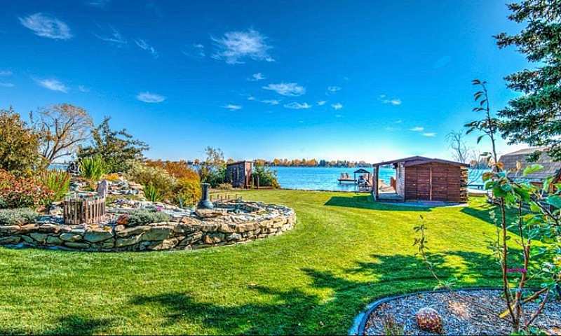Furnished Lakefront ...