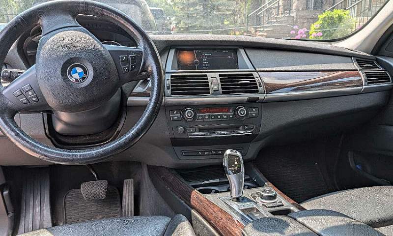 Bmw X5 (Black)...