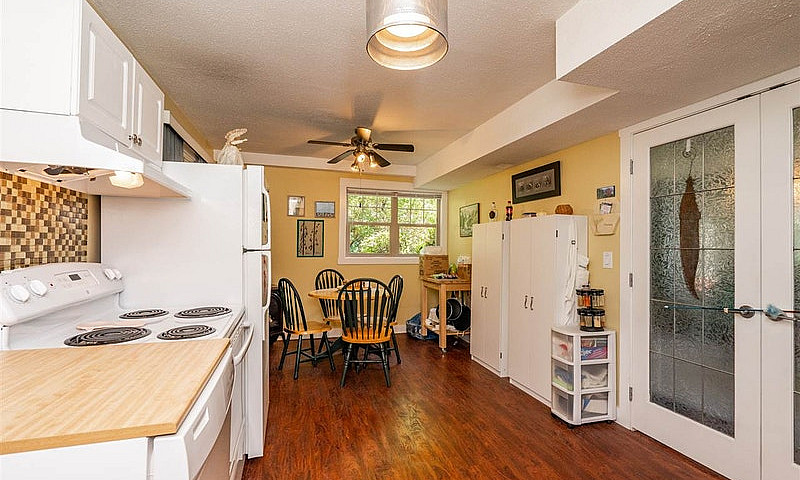 Ground Level, 1 Bed ...