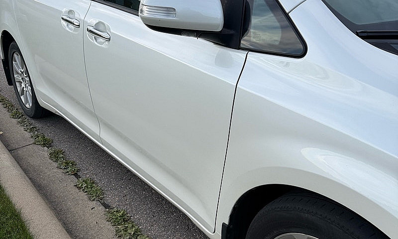 2015 Toyota Sienna L...