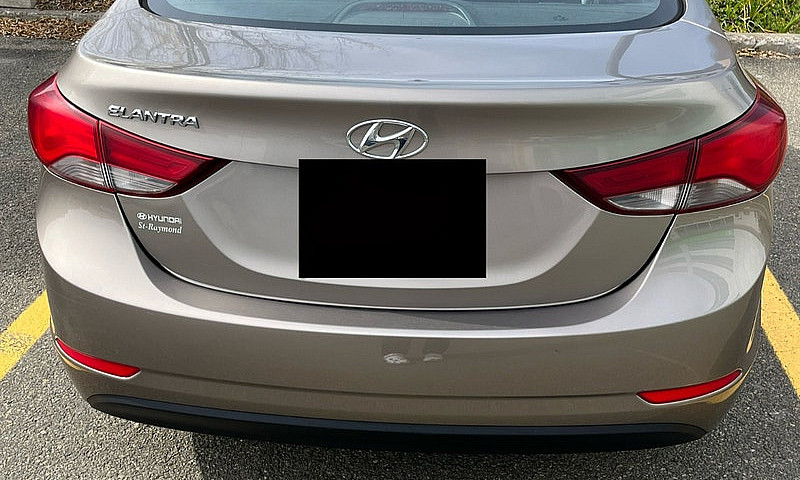 Hyundai Elantra Gl 2...