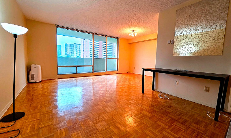Toronto East Large O...