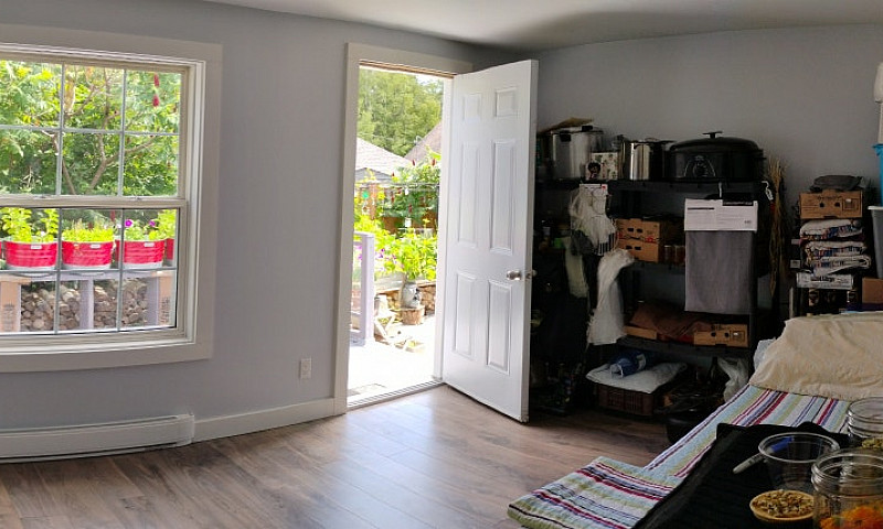 Mini Home On Owned L...