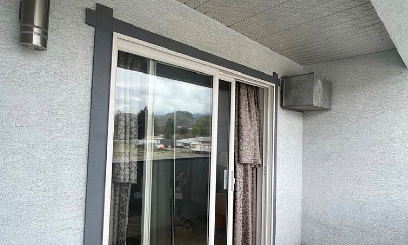 One Bedroom Apartmen...